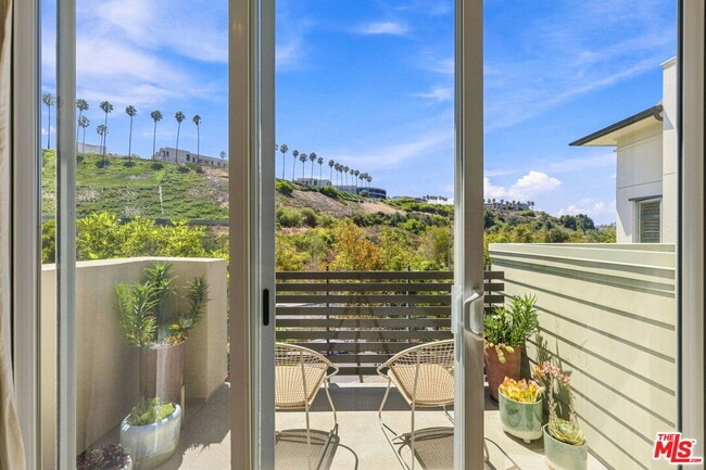 Building Photo - 12876 S Seaglass Cir