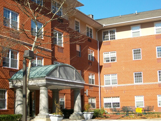 Building Photo - Park View at Columbia