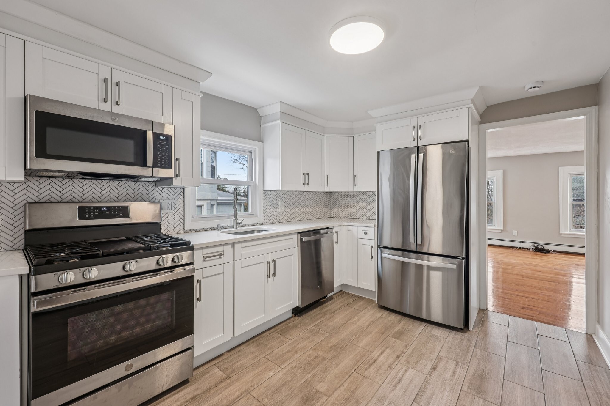 Building Photo - 144 Union St