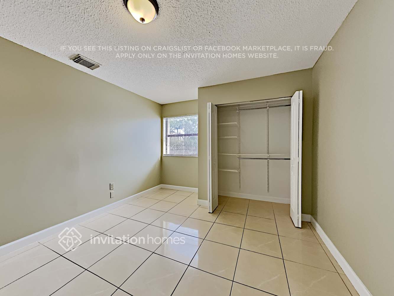 Building Photo - 10420 SW 67th St