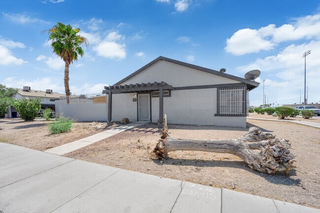 Building Photo - 3100 Chadford Pl