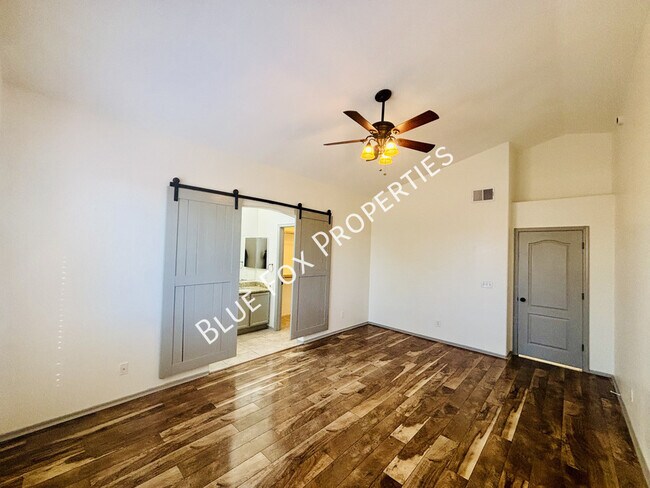 Building Photo - 4307 W Bunk House Rd