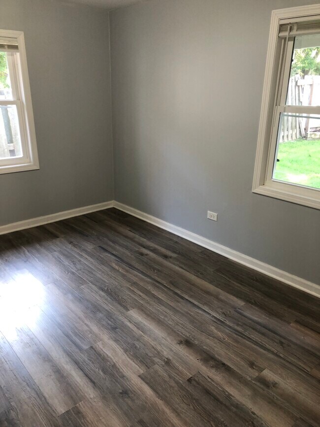 Building Photo - 115 Grant St