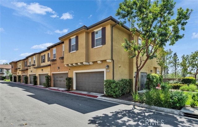 Building Photo - 2904 E Via Fiano