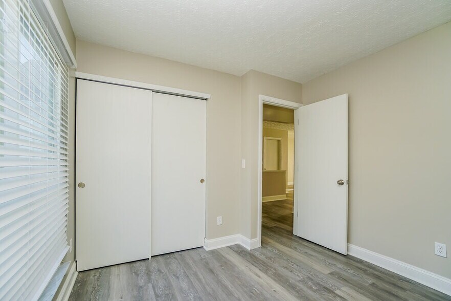 Building Photo - 828 Spivey Ln