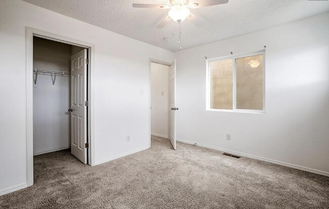 Building Photo - 37 Canyon Cliff Dr