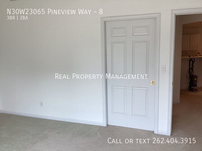 Building Photo - N30W23065 Pineview Way