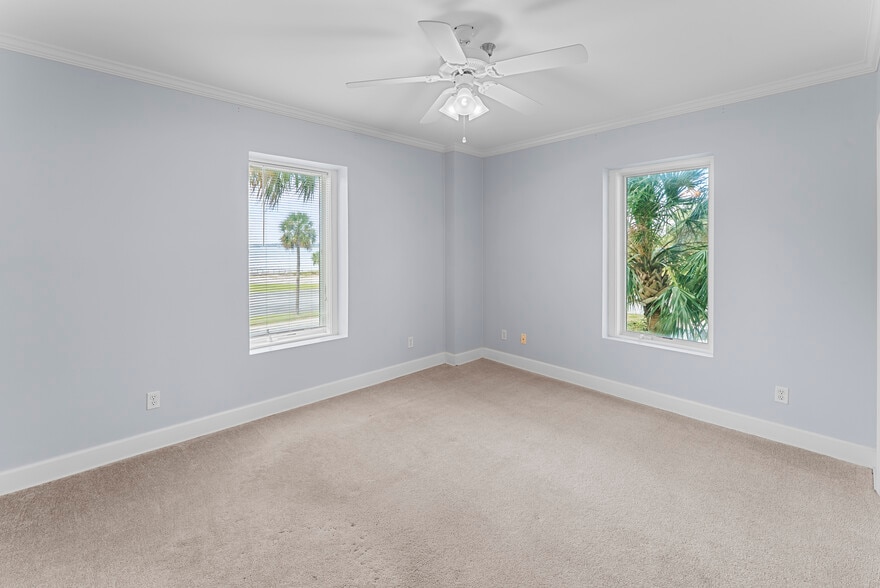 Building Photo - 700 Wilmington Island Rd