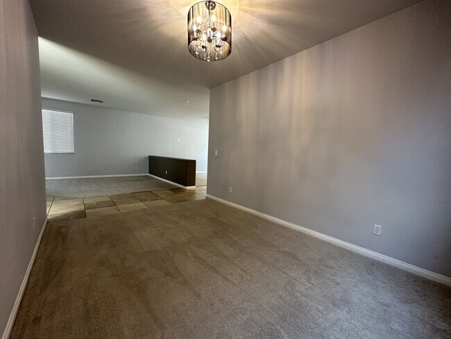 Building Photo - 9133 Dorrell Ln