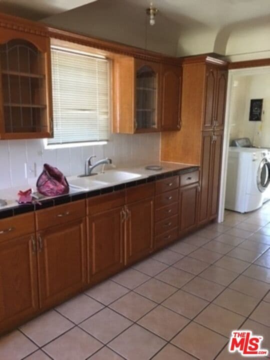 Building Photo - 4026 Ingraham St