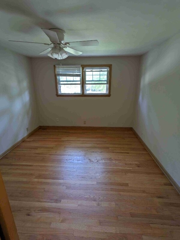 Building Photo - 251 N 116th St