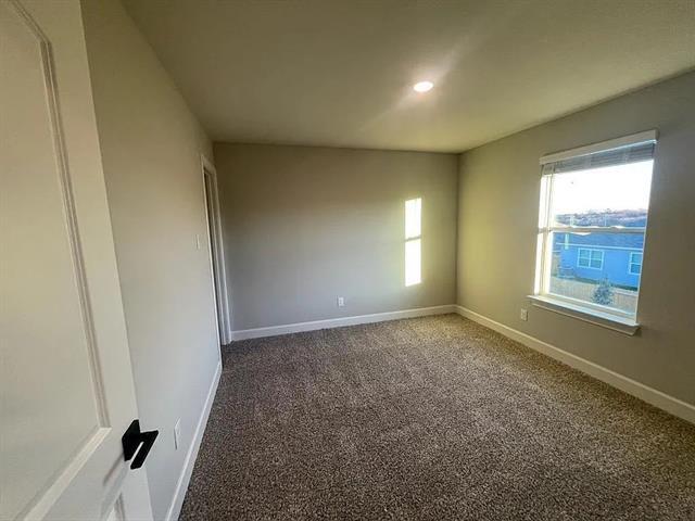 Building Photo - 312 Lone Wolf Trl