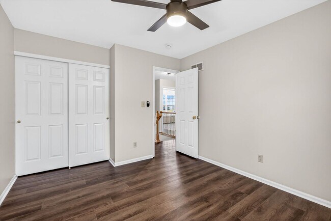 Building Photo - NEWLY RENOVATED HOME