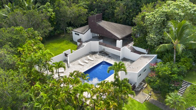 Building Photo - Makaua Village