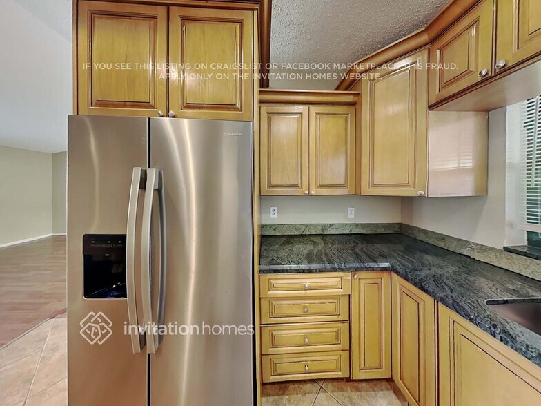 Building Photo - 9640 Richmond Cir