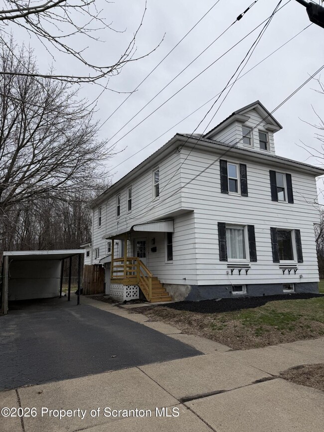 Building Photo - 1154 Murray St