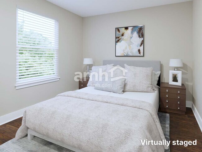 Building Photo - 404 Ronter Ct