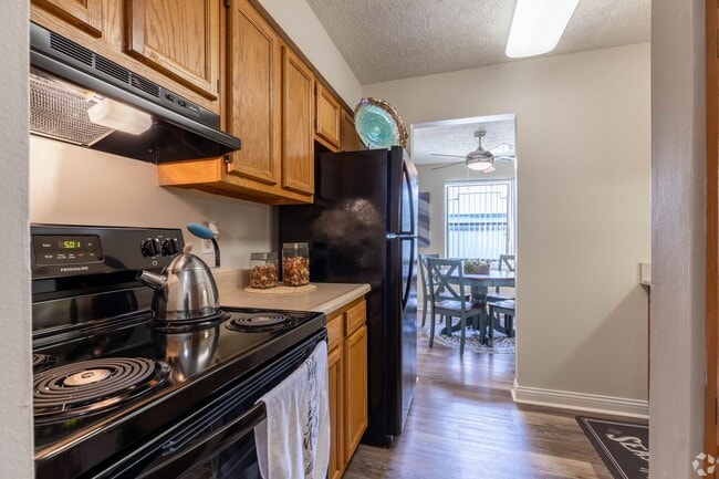 Building Photo - 4423 Appian Way E