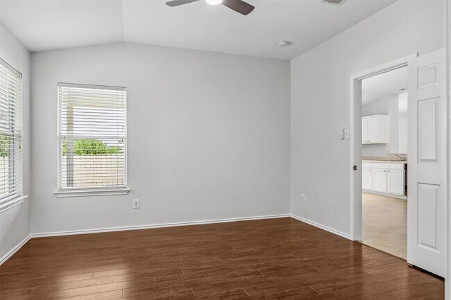 Building Photo - 437 Sweet Leaf Ln