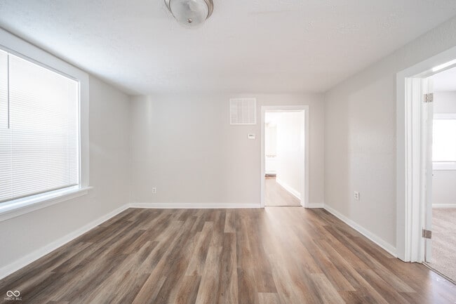 Building Photo - 1734 Olive St