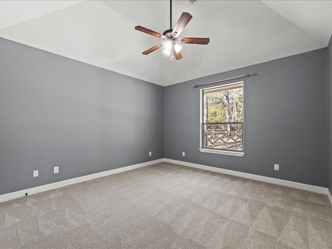 Building Photo - 6202 Sugar Bush Dr