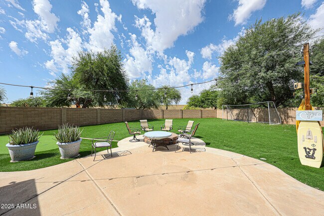 Building Photo - 3902 E Rosemonte Dr