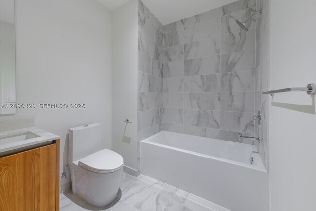 Building Photo - 1400 Biscayne Blvd