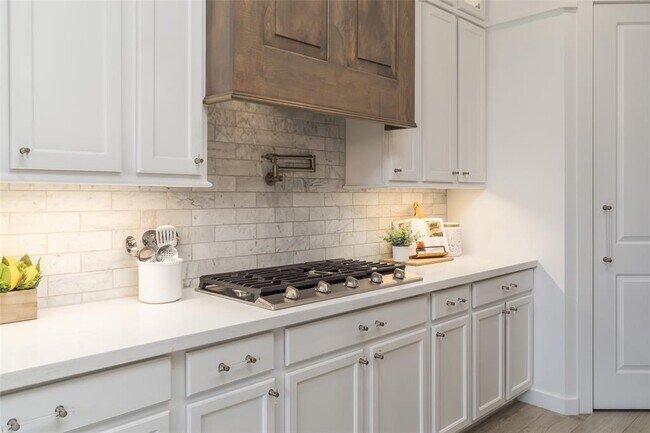 Building Photo - 853 Coastal Ct
