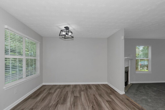 Building Photo - Available Now this Beautiful 4-Bedroom 2.5Baths Home in Stockbridge, GA!