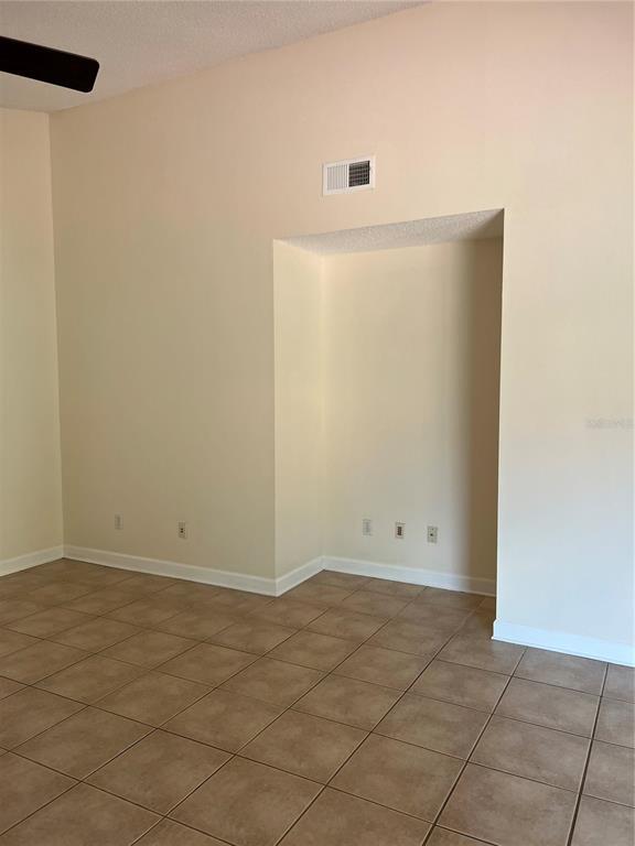 Building Photo - 8203 Saragoza Ct