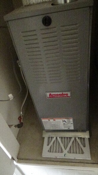 Forced Air Heater - 712 Summerwood Ln