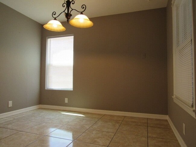 Building Photo - 2 br, 1 bath House - 2929 Brawner Parkway