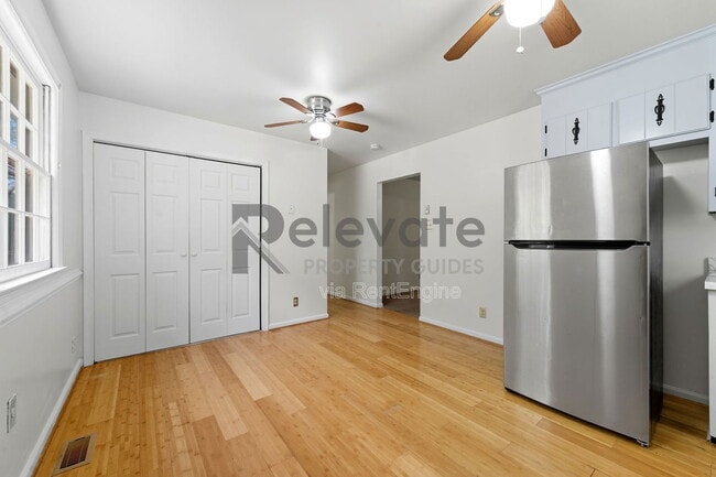 Building Photo - 15709 Gary Ave