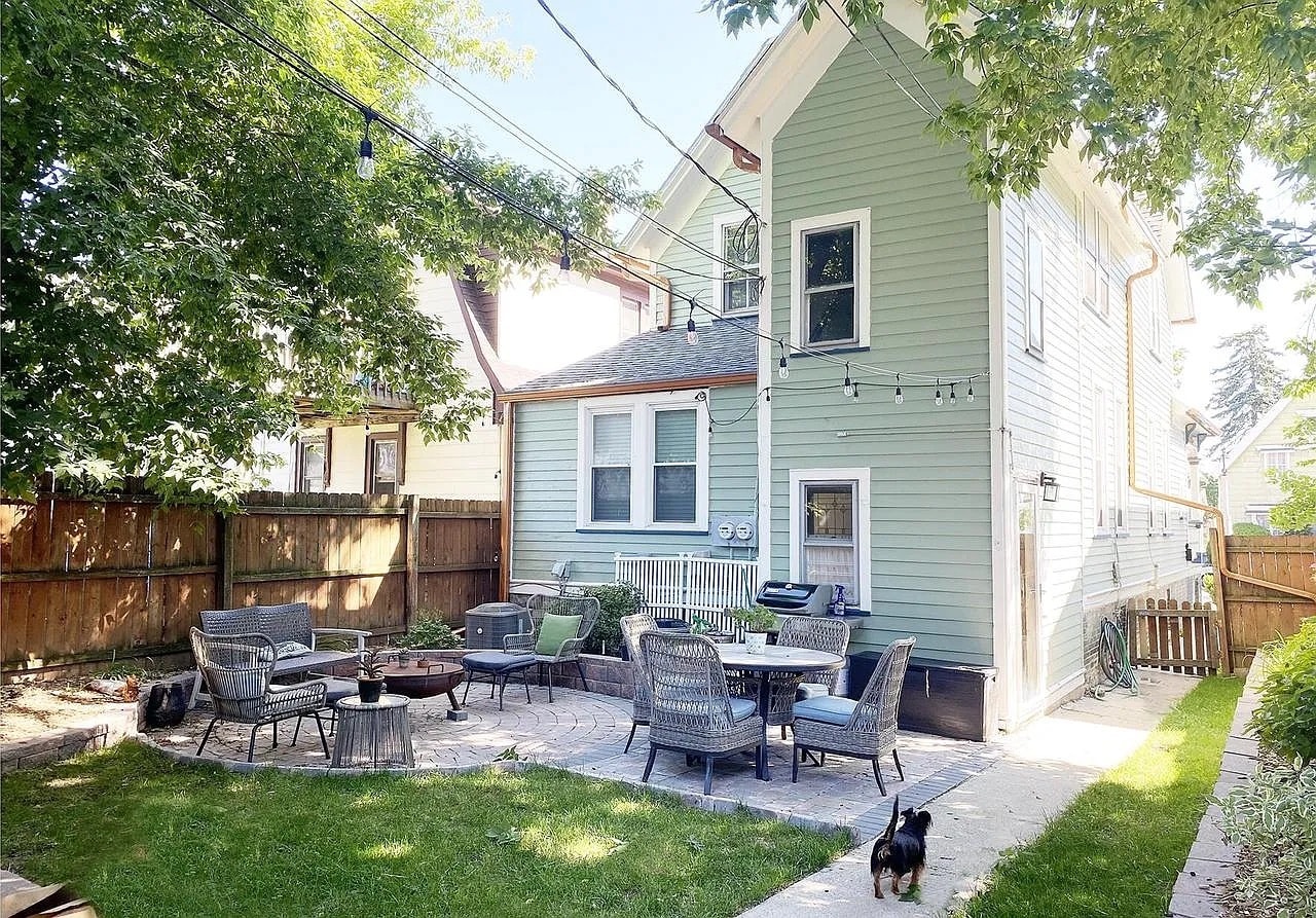 Building Photo - 2973 S Kinnickinnic Ave