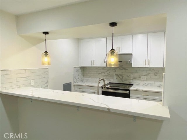 Building Photo - 1127 E Del Mar Blvd