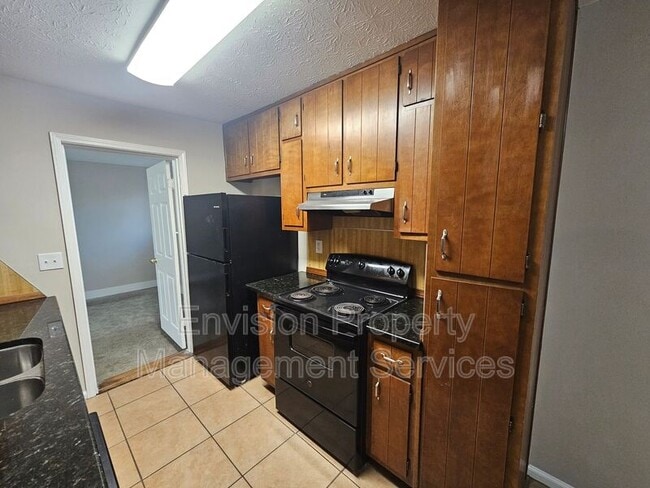 Building Photo - 2987 Medina Dr