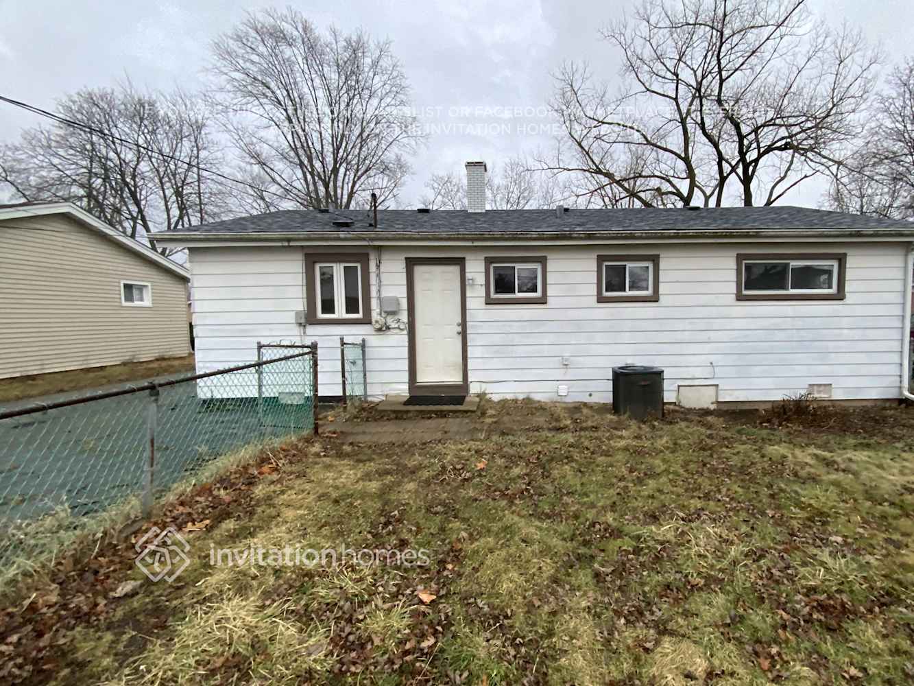 Building Photo - 368 N Biermann Ave