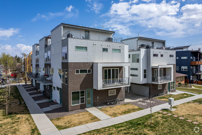Primary Photo - The Residences at Mile High