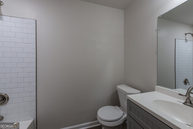 Building Photo - 5461 Brisbane Ct