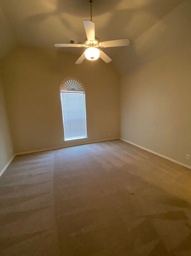 Building Photo - Coming Soon!!!!!  Union schools: 4 bedroom...