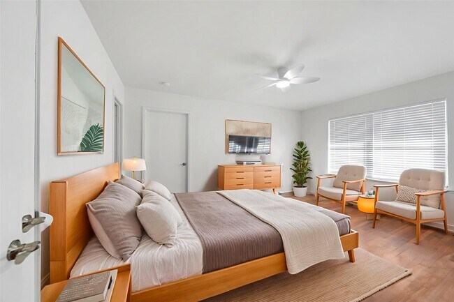 Building Photo - 4614 Merwin St