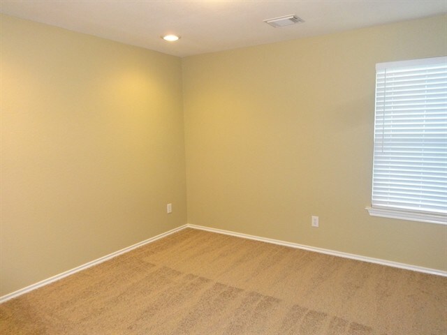 Building Photo - 8003 Berkely Ct
