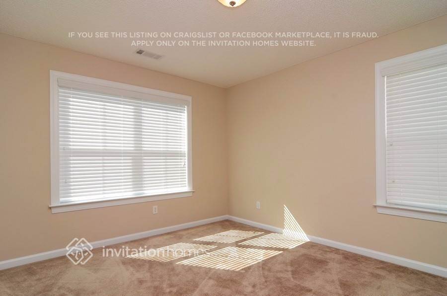 Building Photo - 520 Rabbits Run