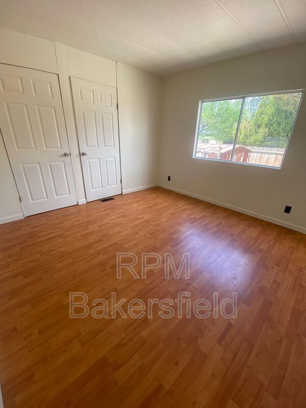 Building Photo - 12604 Ashe Rd
