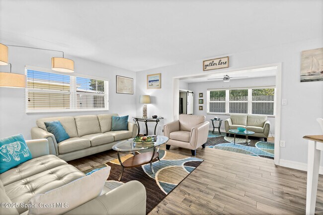 Building Photo - 346 Cyprus Dr