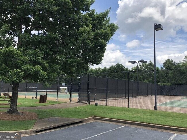 Building Photo - 1351 Pinebreeze Ct