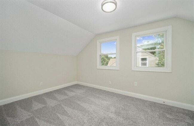 Building Photo - 2208 Silbert Rd