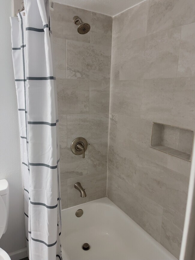 Building Photo - 7104 Elliot Ct