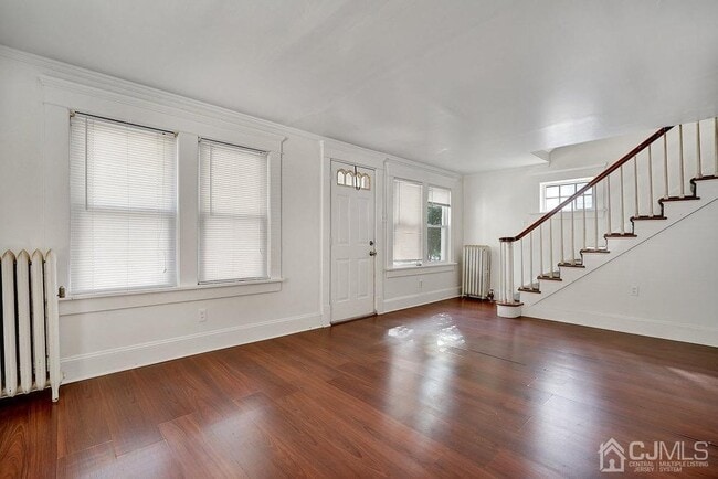 Building Photo - 23 Comstock St