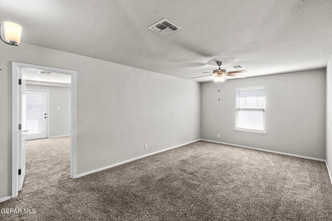 Building Photo - 12352 Stansbury Dr